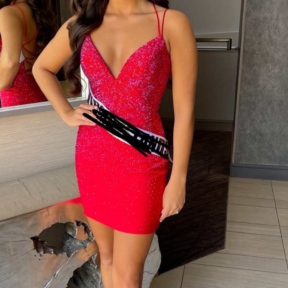 Sherri hill red size 2